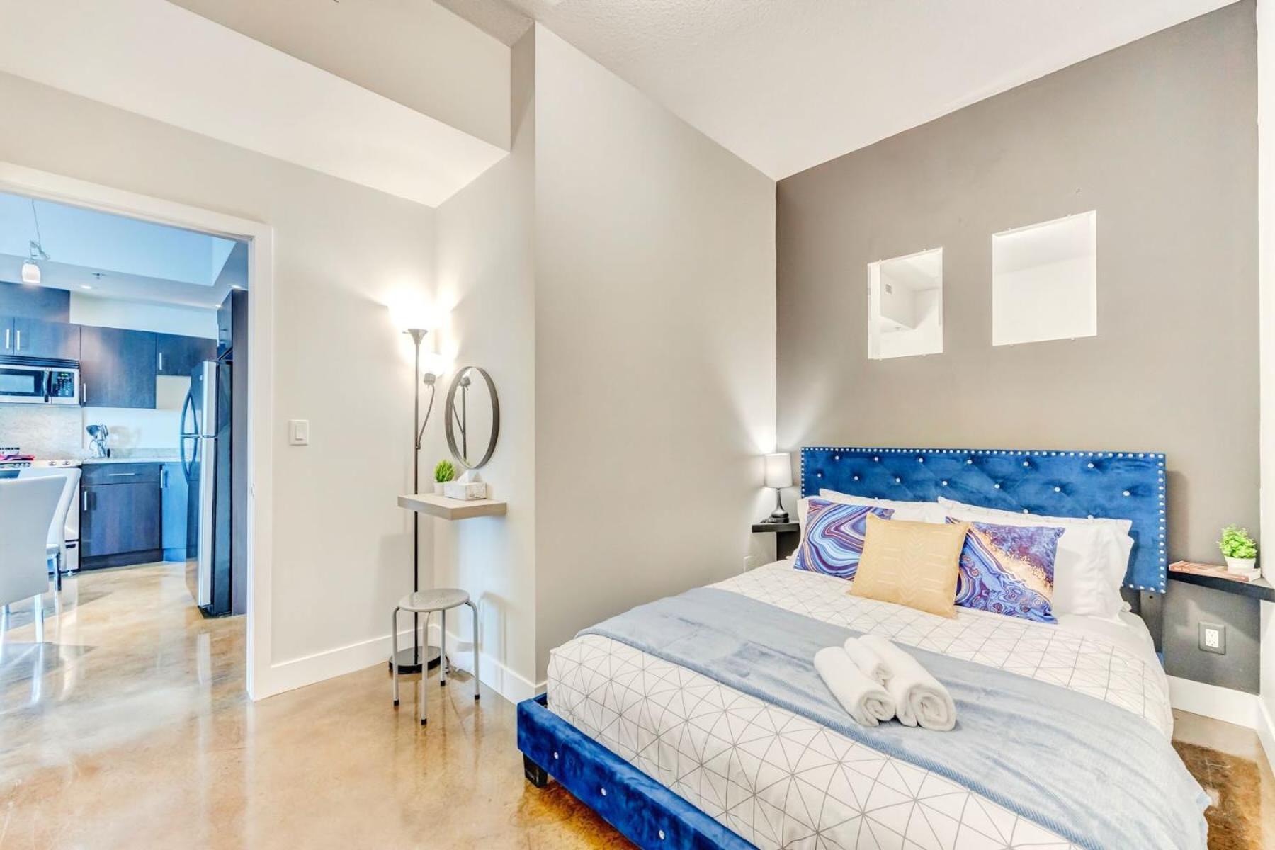 Luxury 2Br Condo - King Bed - Stunning City Views YYC Exterior foto