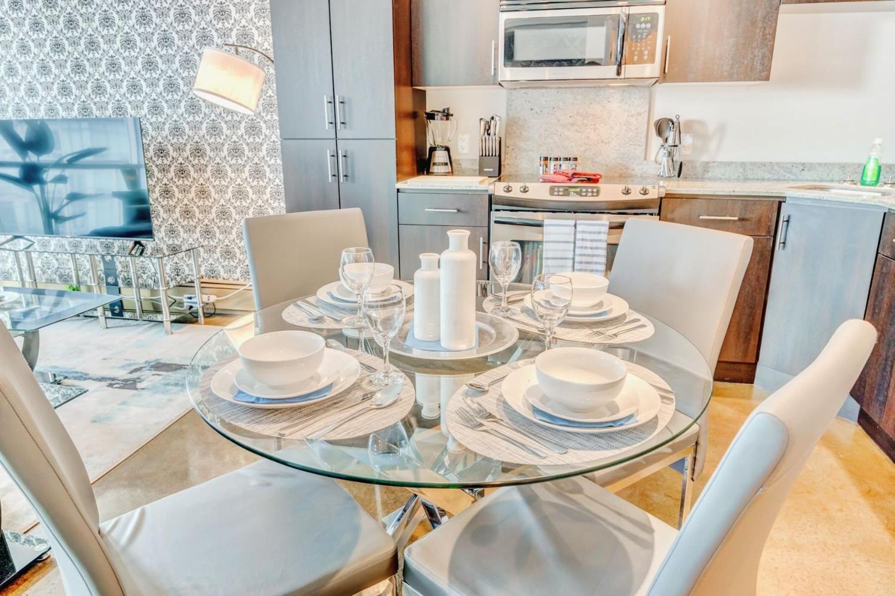 Luxury 2Br Condo - King Bed - Stunning City Views YYC Exterior foto
